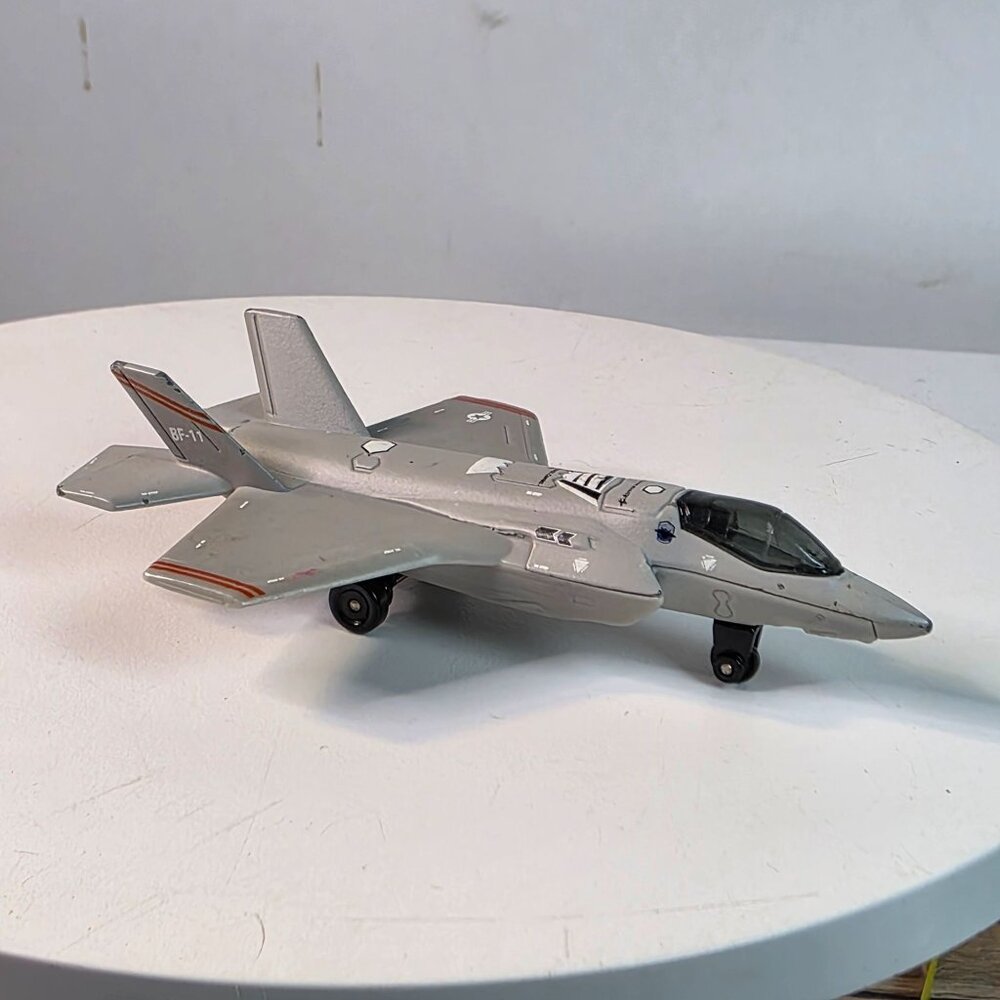 Matchbox Lockheed Martin F-35B Lightning II Model Authentic Decals & Details Col